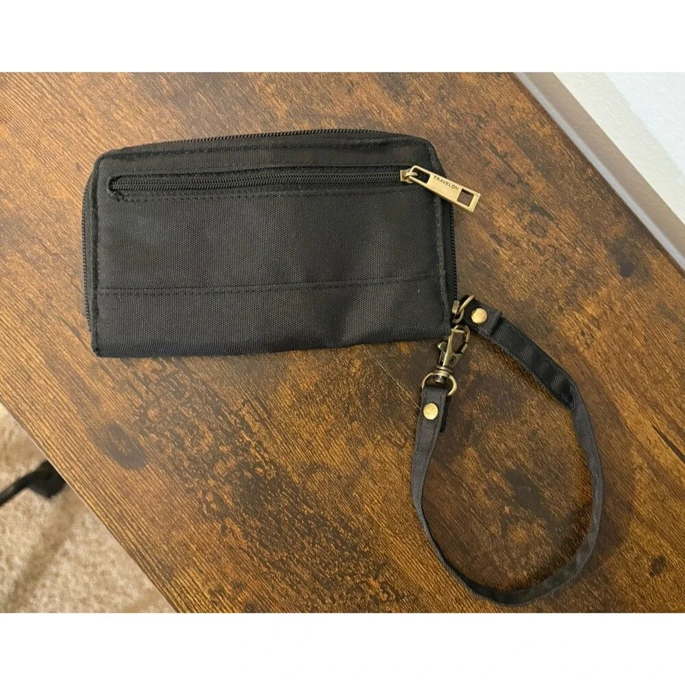 Travelon Wallet Clutch Wristlet Zip around Wrist Strap Black Turquoise Lining